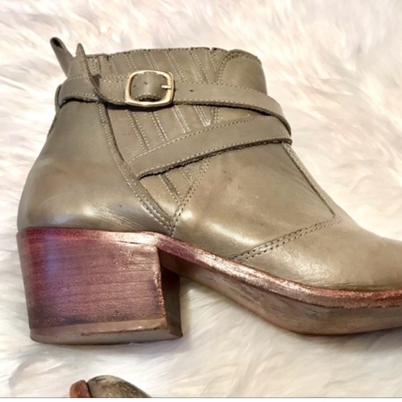Angelo Cellini Collezione Leather Ankle Boots Size 8